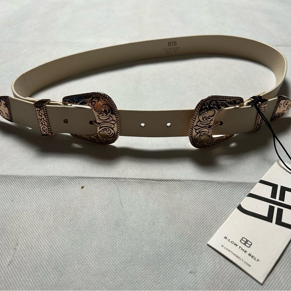 B-Low the Belt cream Bri Bri belt NWT size large